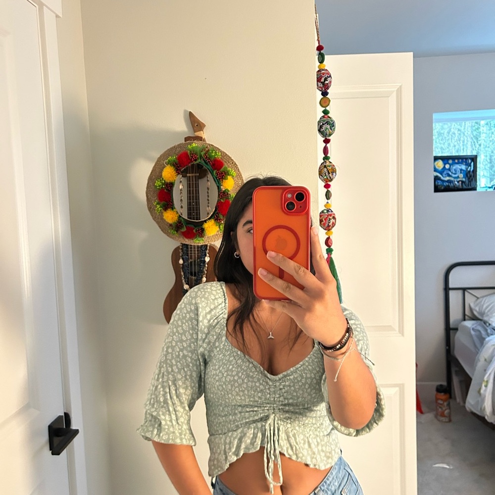 Hollister Green Ruched Crop Blouse